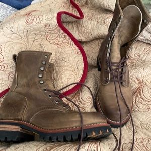 Women’s Frye Logger Boots Size 8